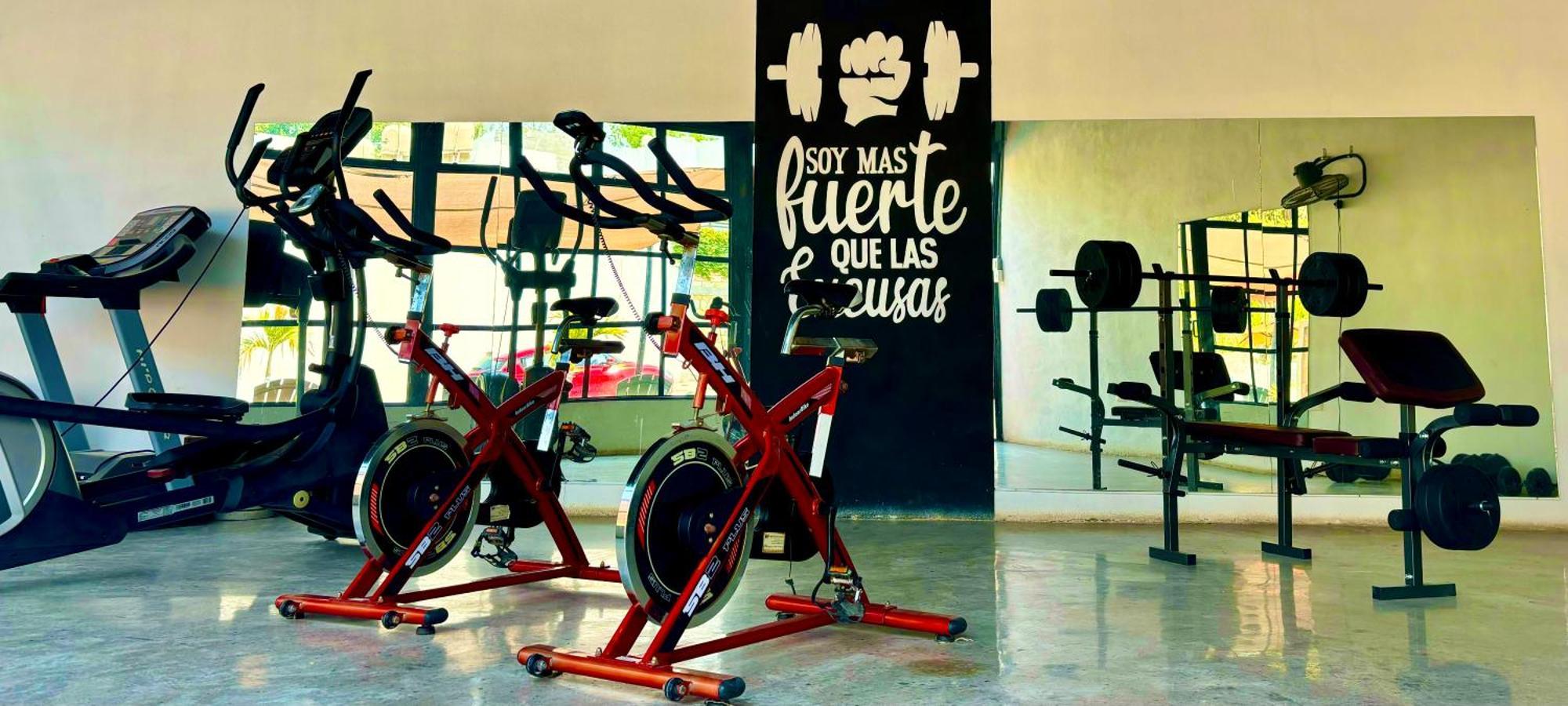 Villa EXCELENTE CASA AURA - EN PRIVADA ALBERCA y GYM Ciudad Valles Exterior foto